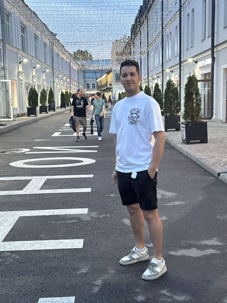  43822167  , 32 ,    -