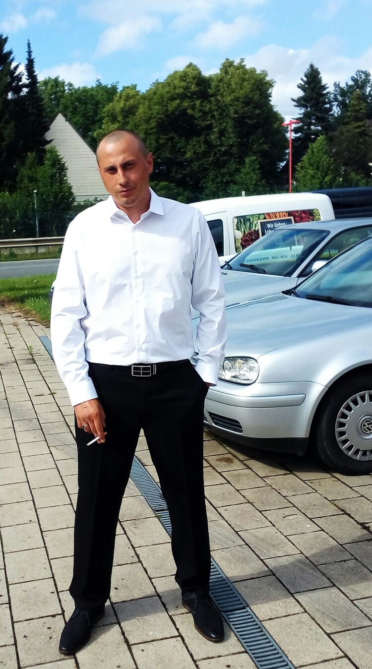  ,   Ryslan, 43 ,   ,   , c , 