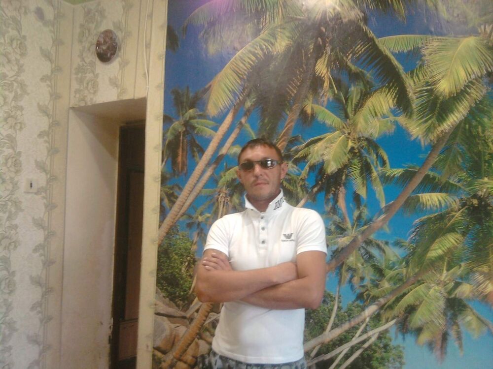  11572207  Di, 42 ,    