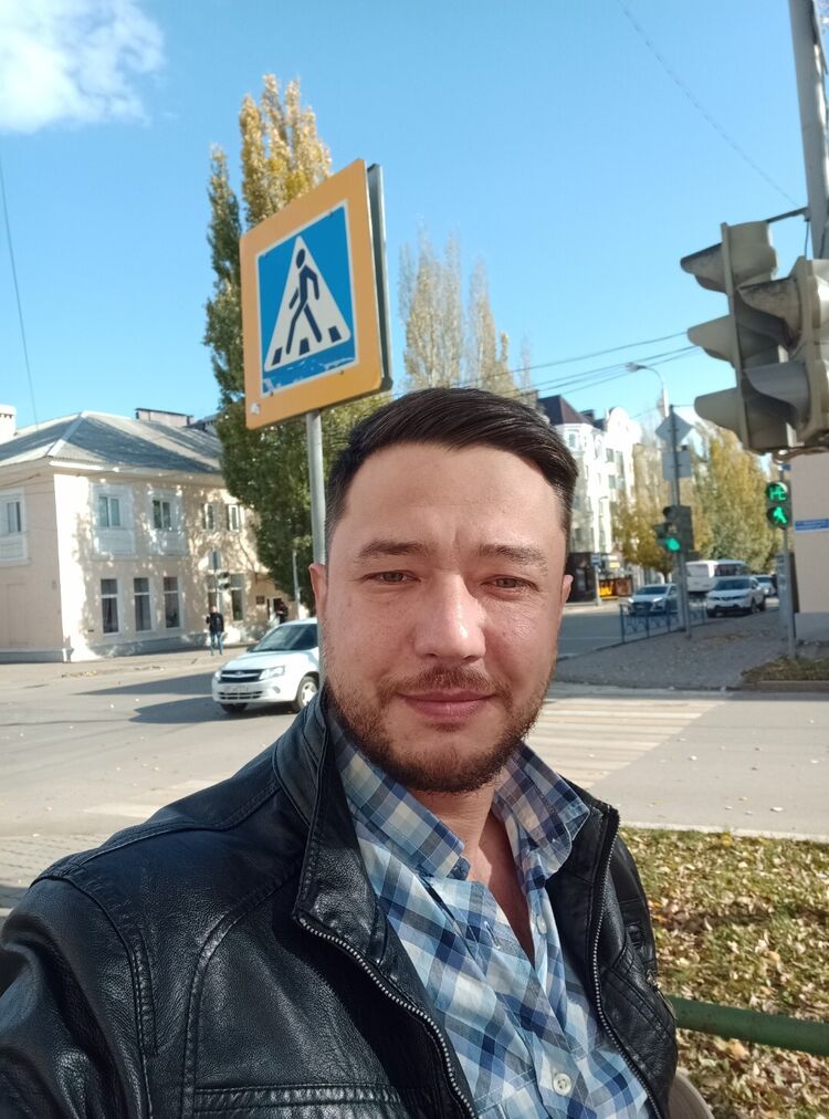  46944877  , 41 ,    