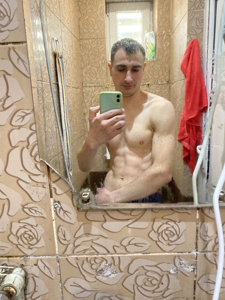  ,   Victor, 28 ,   ,   