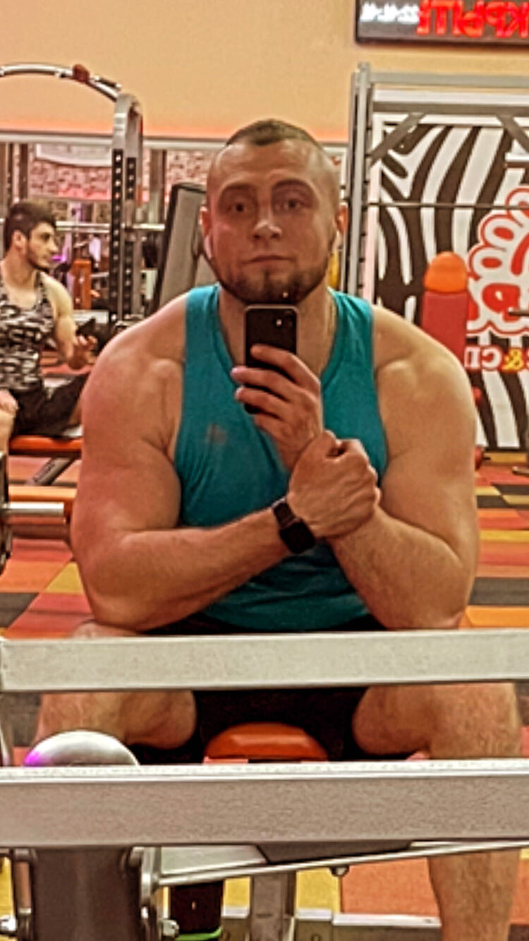  26078957  Alex, 33 ,    