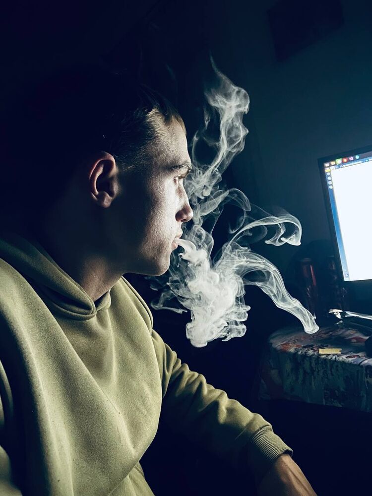  ,   Zhora, 20 ,     , c 