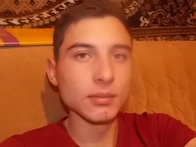  ,   Andrei, 28 ,   ,   , c 
