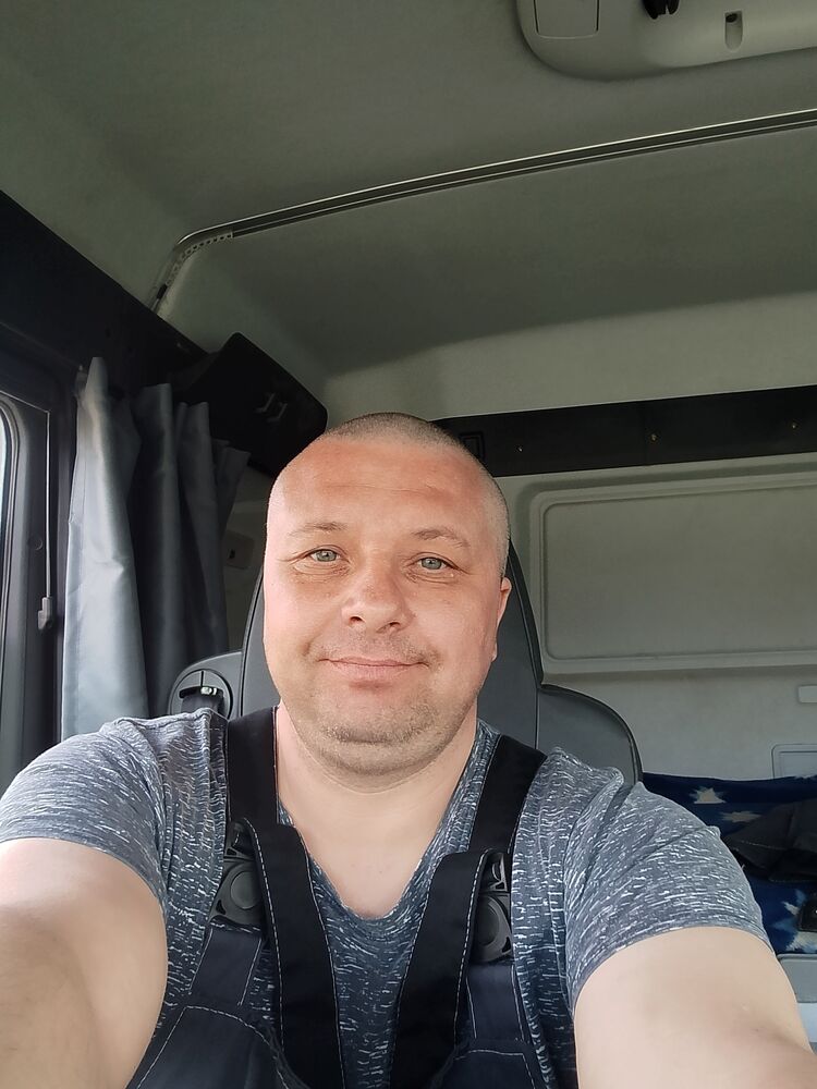  52135267  , 40 ,    