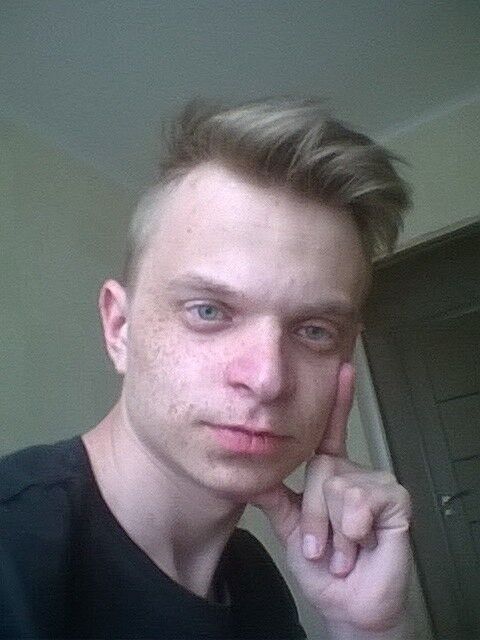  8476337  Joseph, 31 ,    