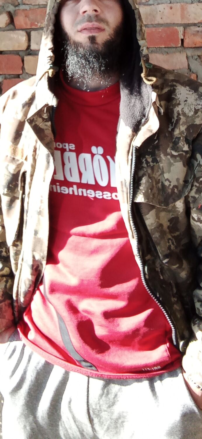  27918697  Beno, 33 ,    --