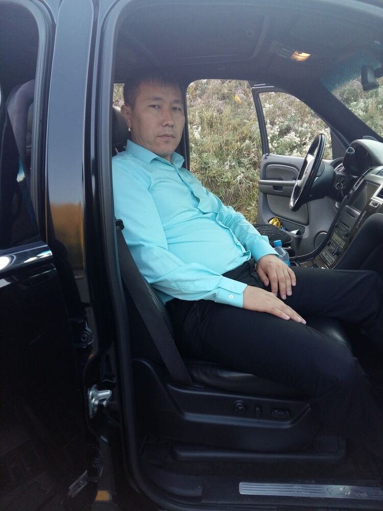  ,   Marat, 42 ,  