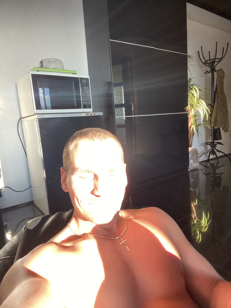  27307397  , 33 ,    