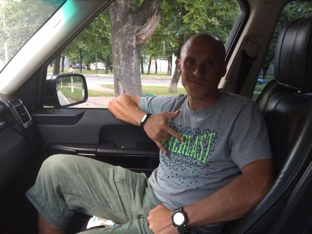  ,   Alex, 43 ,   ,   , c 