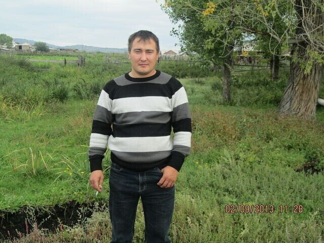  21206937  Den, 44 ,    
