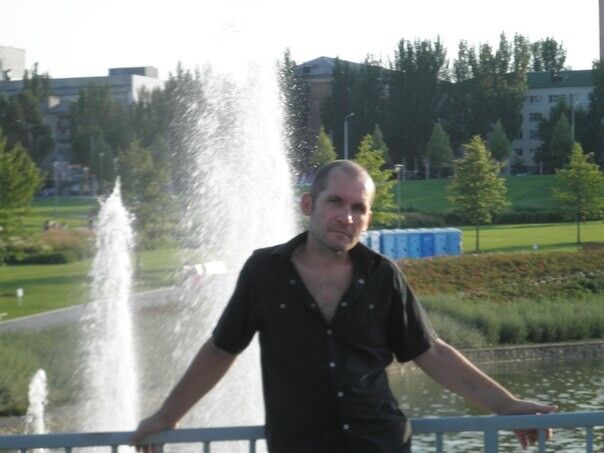  4936277  Alex, 46 ,    