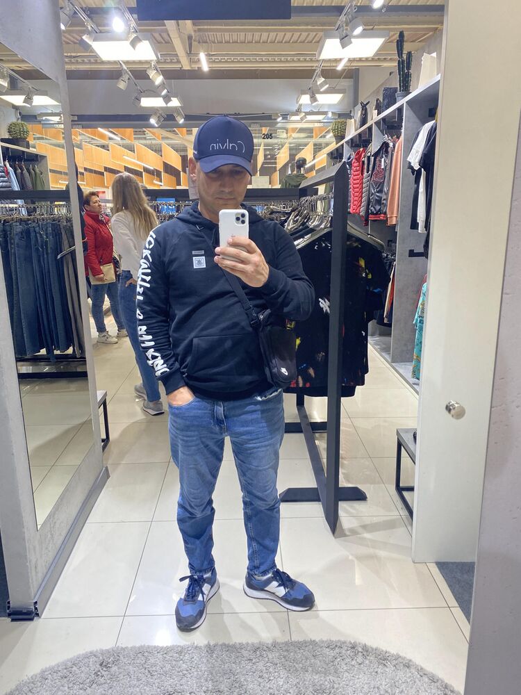  48094727  , 33 ,    