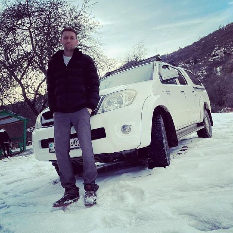  31564057  NICK, 34 ,    