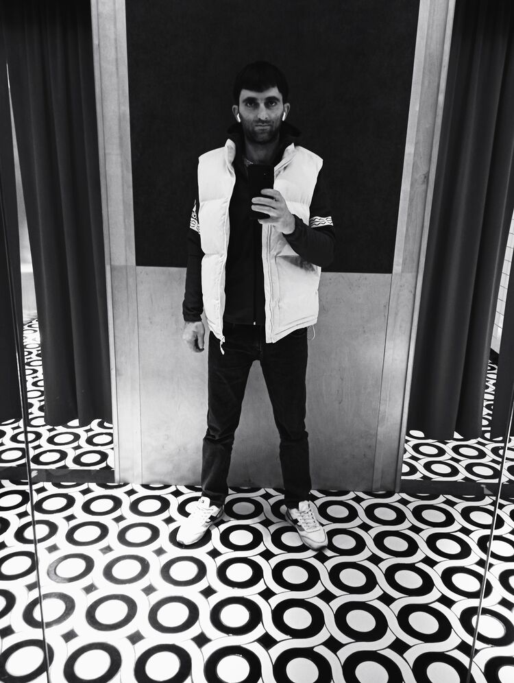  38626507  Gago, 29 ,    