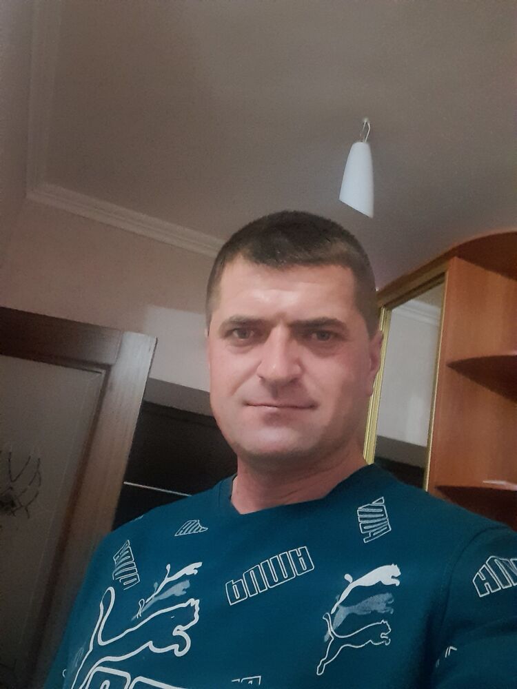  51944467  , 37 ,    