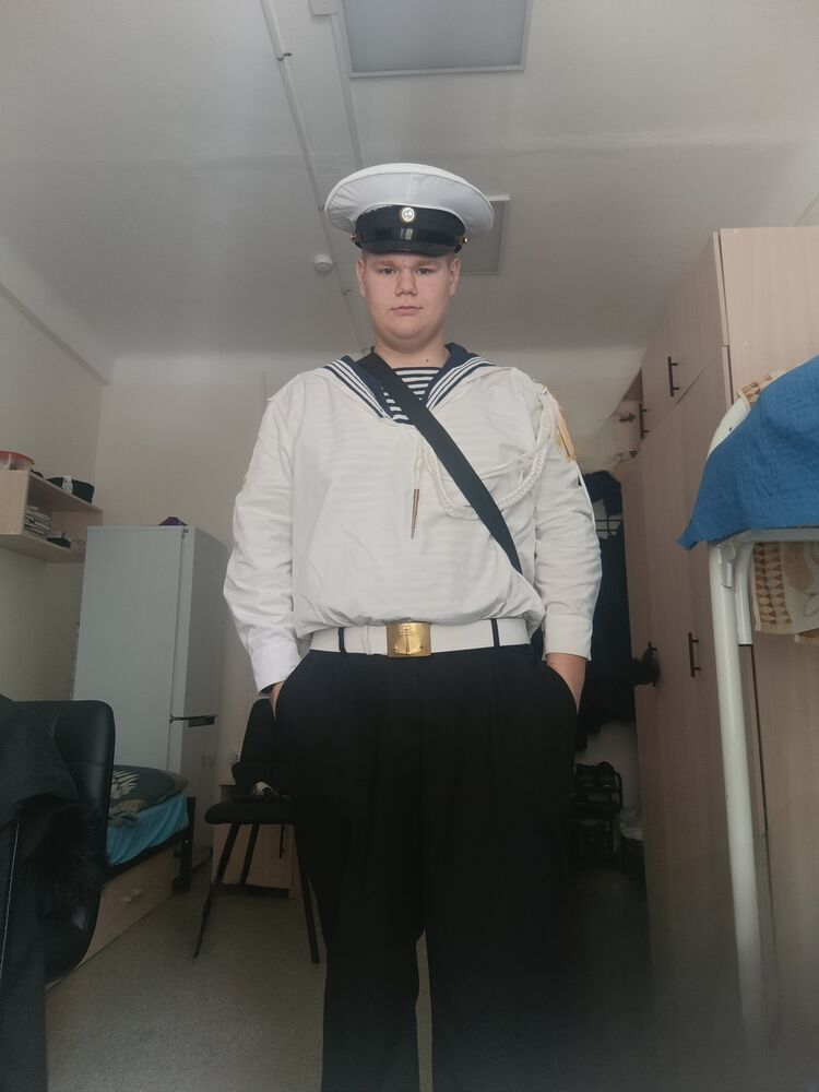  53368027  , 18 ,    