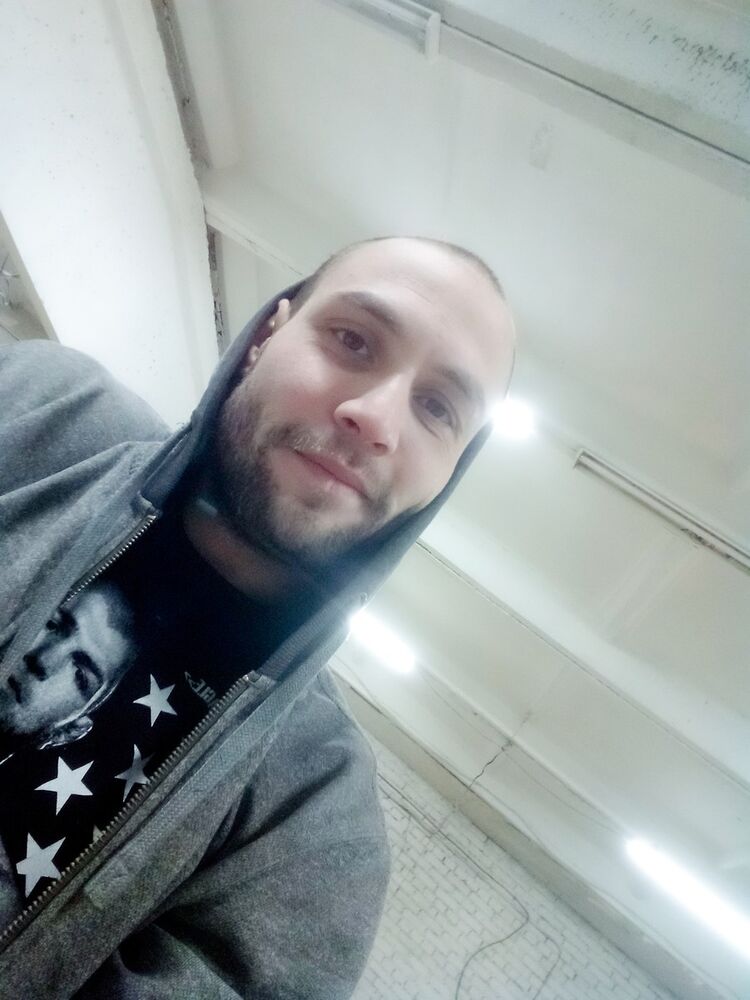  14810187  , 33 ,    