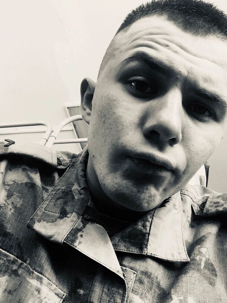  32148577  , 24 ,    