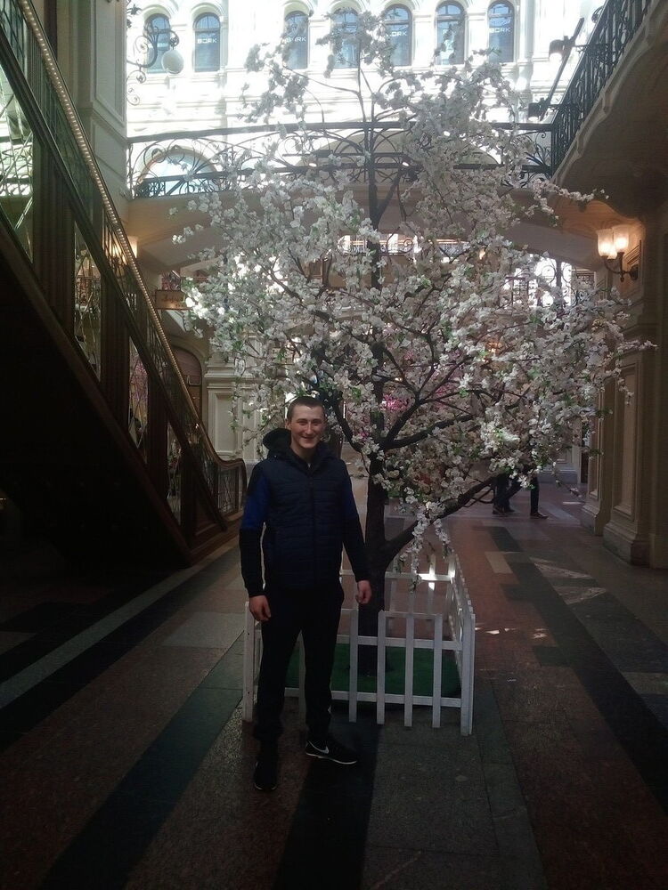   ,   Artem, 27 ,   