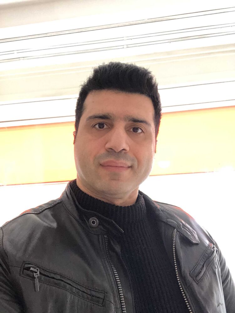  31522957  Hamid, 45 ,    's-Graveland