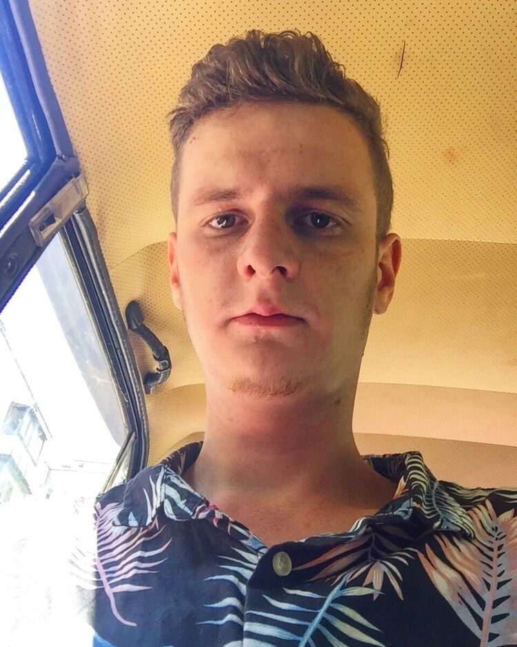  20415897  Ruslan, 31 ,    
