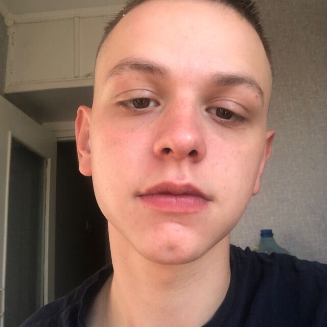  30940157  Maksim, 24 ,    
