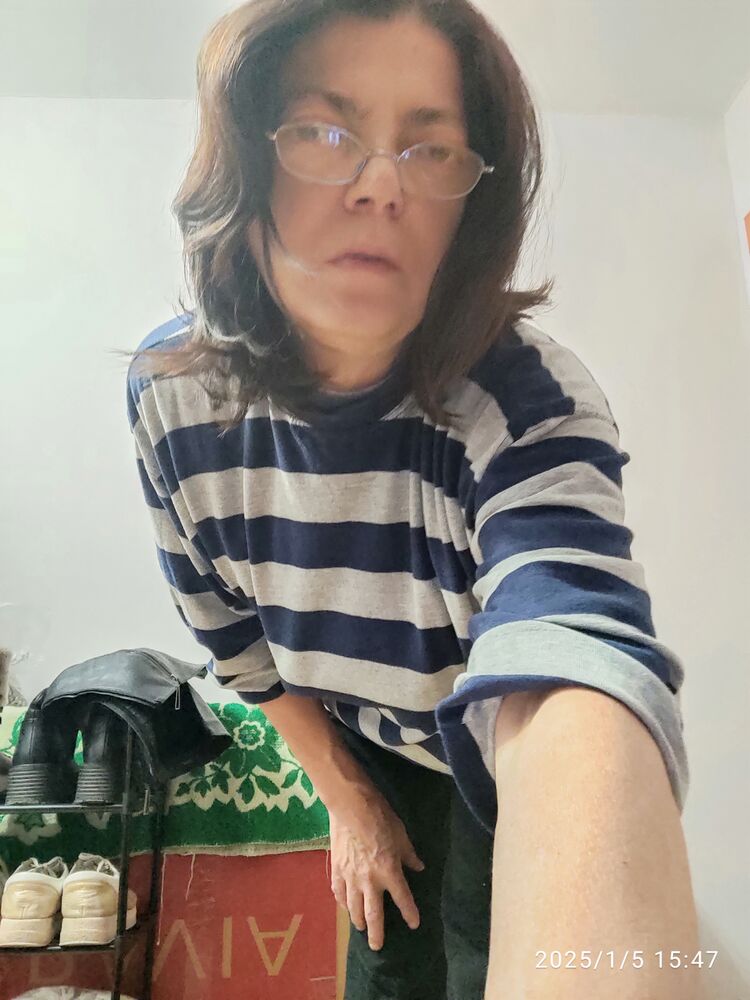  48720287  , 52 ,     