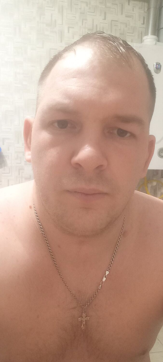  31932397  Ը, 33 ,    