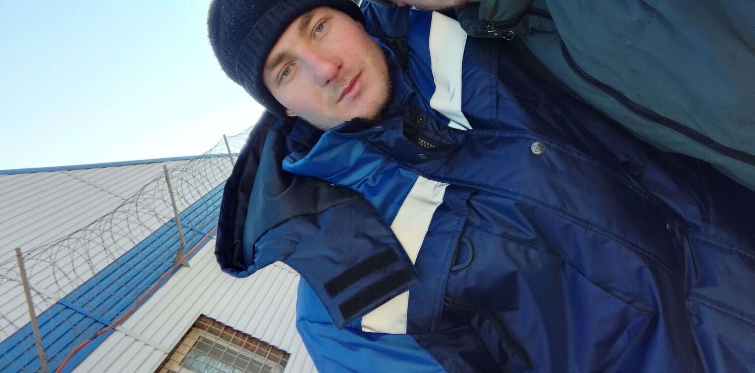  40568997  , 27 ,    -