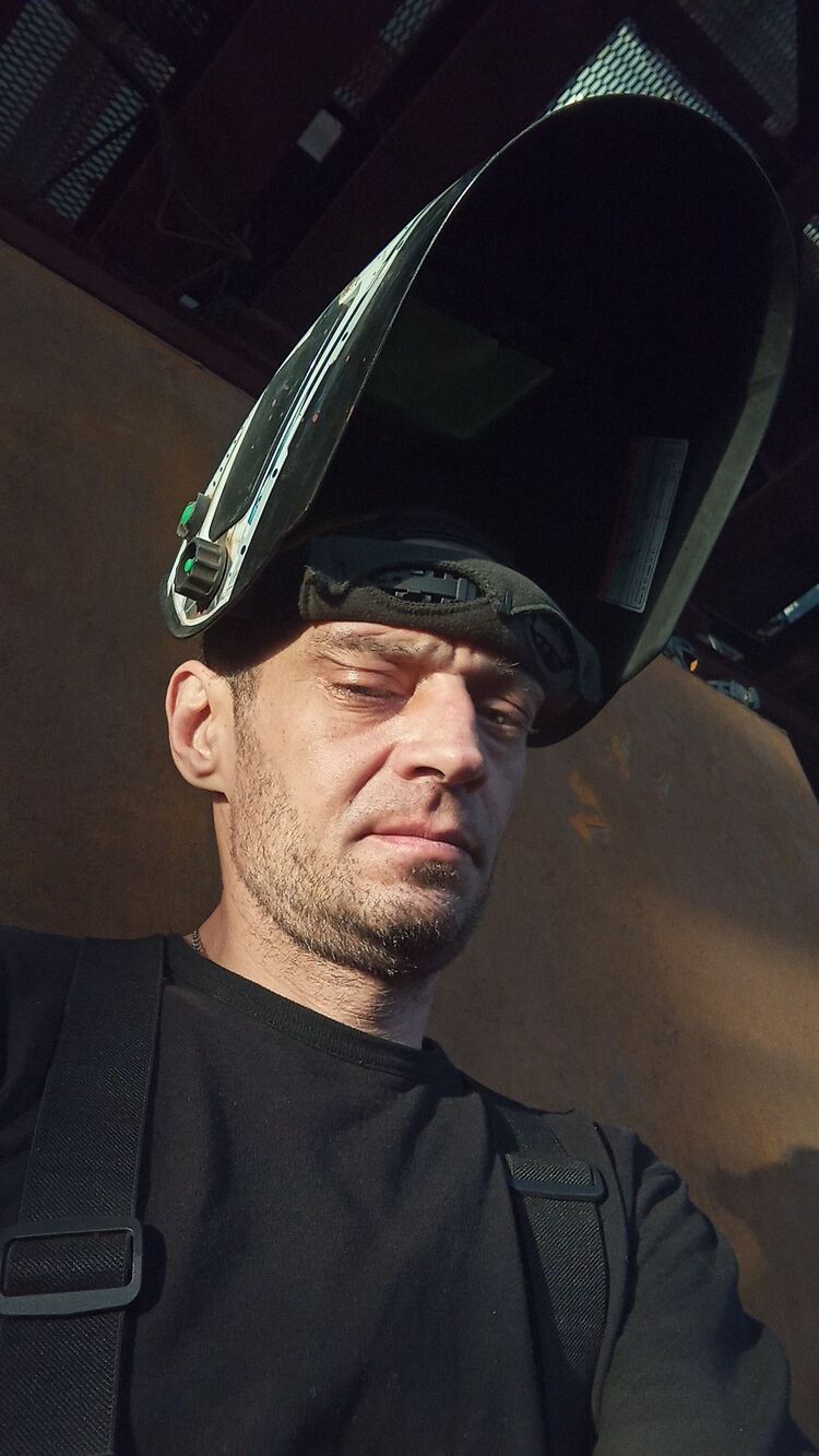  48302577  , 42 ,    