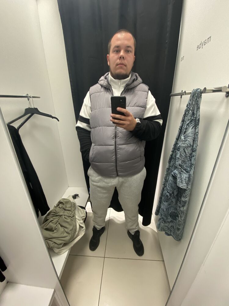  36882577  , 28 ,    