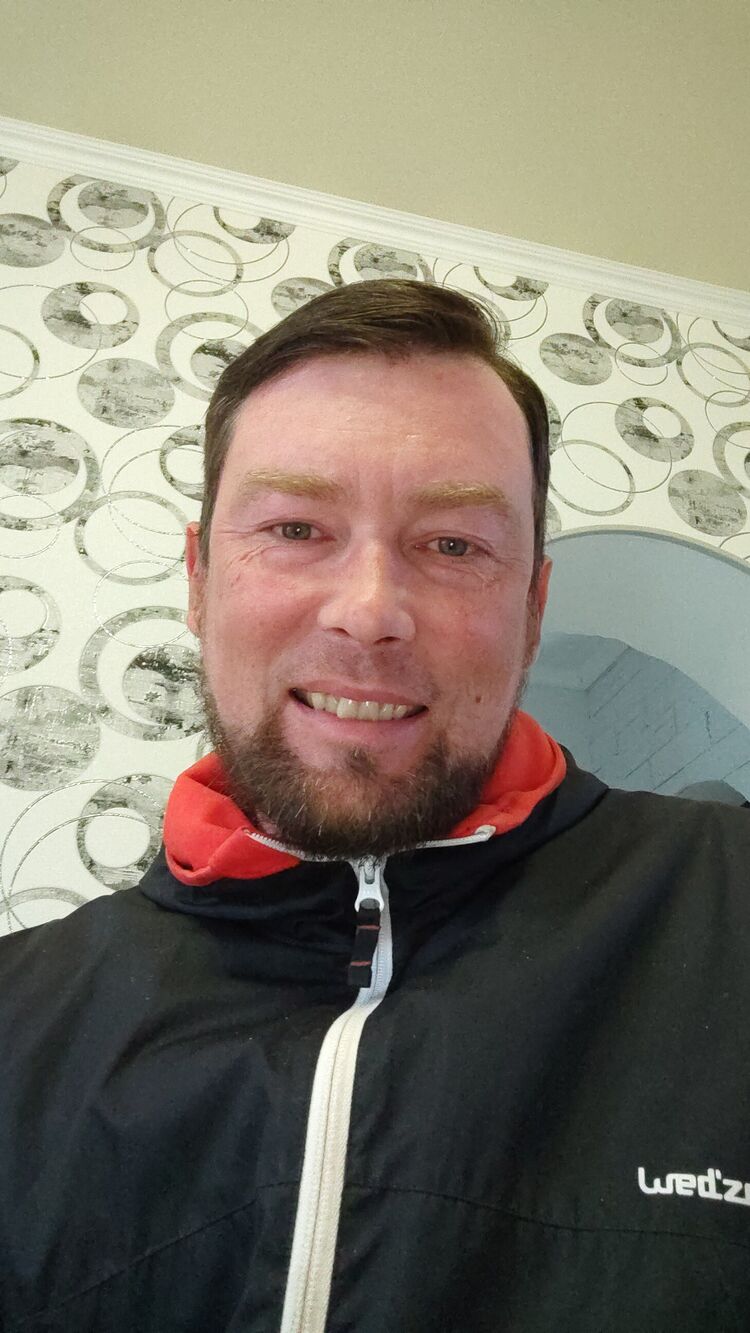 ,   Leon, 33 ,   ,   , c 