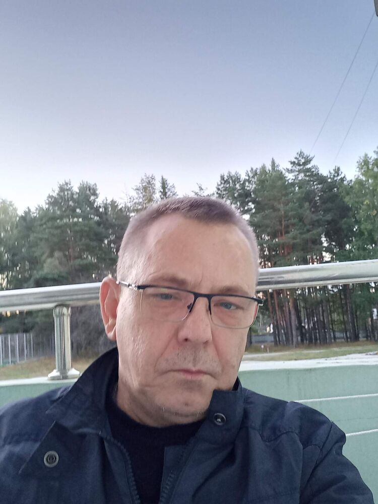  46638227  , 52 ,    