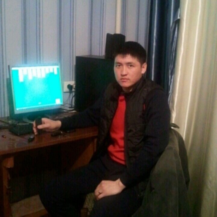  5681597  Azik, 32 ,    
