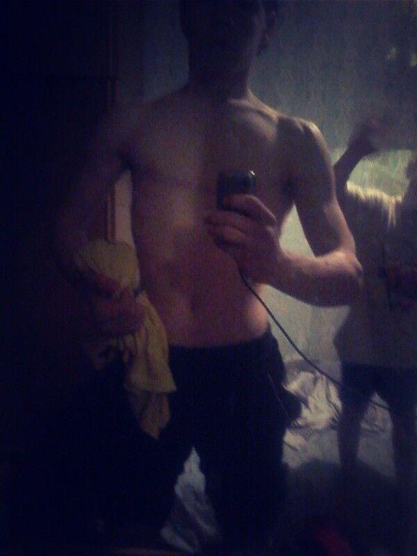  5849237  Lesha, 28 ,     