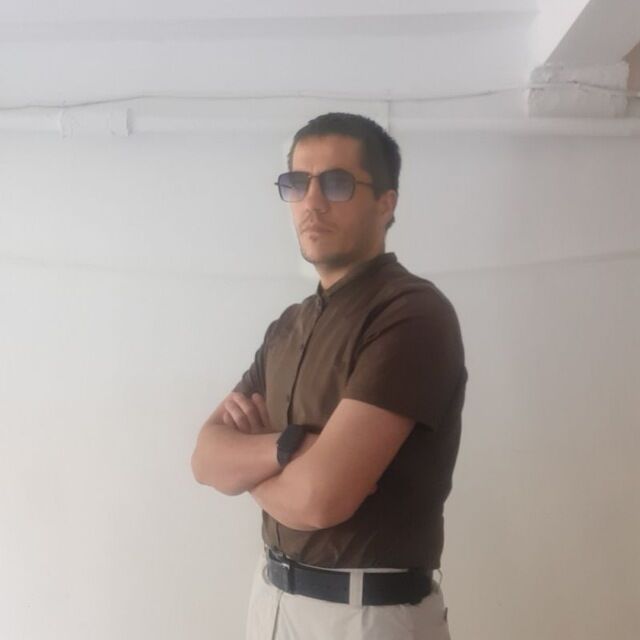 38107477  , 32 ,     