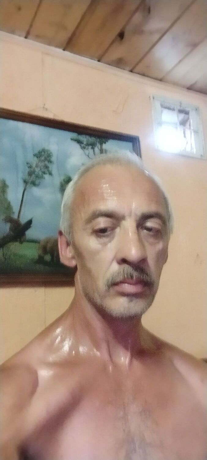  45047077  Garik, 53 ,    