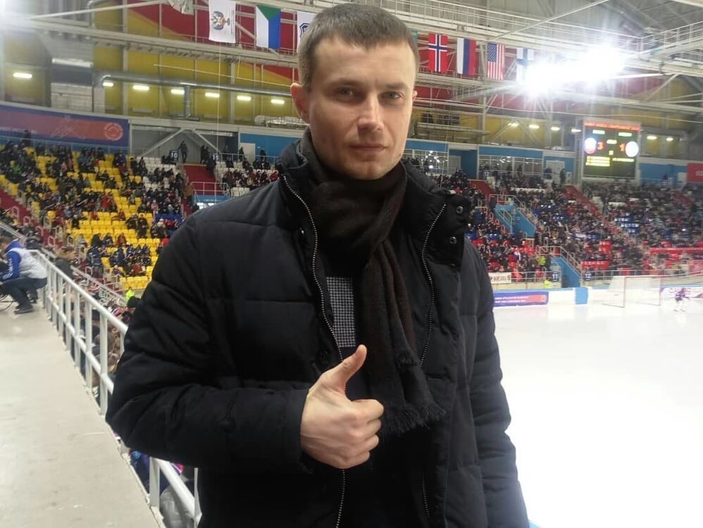  ,   Alexkolos, 42 ,   ,   , c 