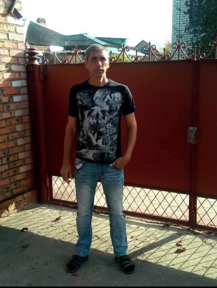  48246977  , 44 ,    