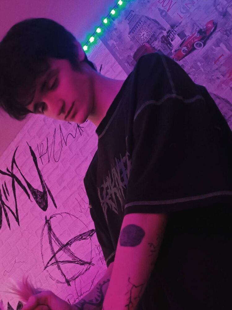  50821667  GoRu, 18 ,    