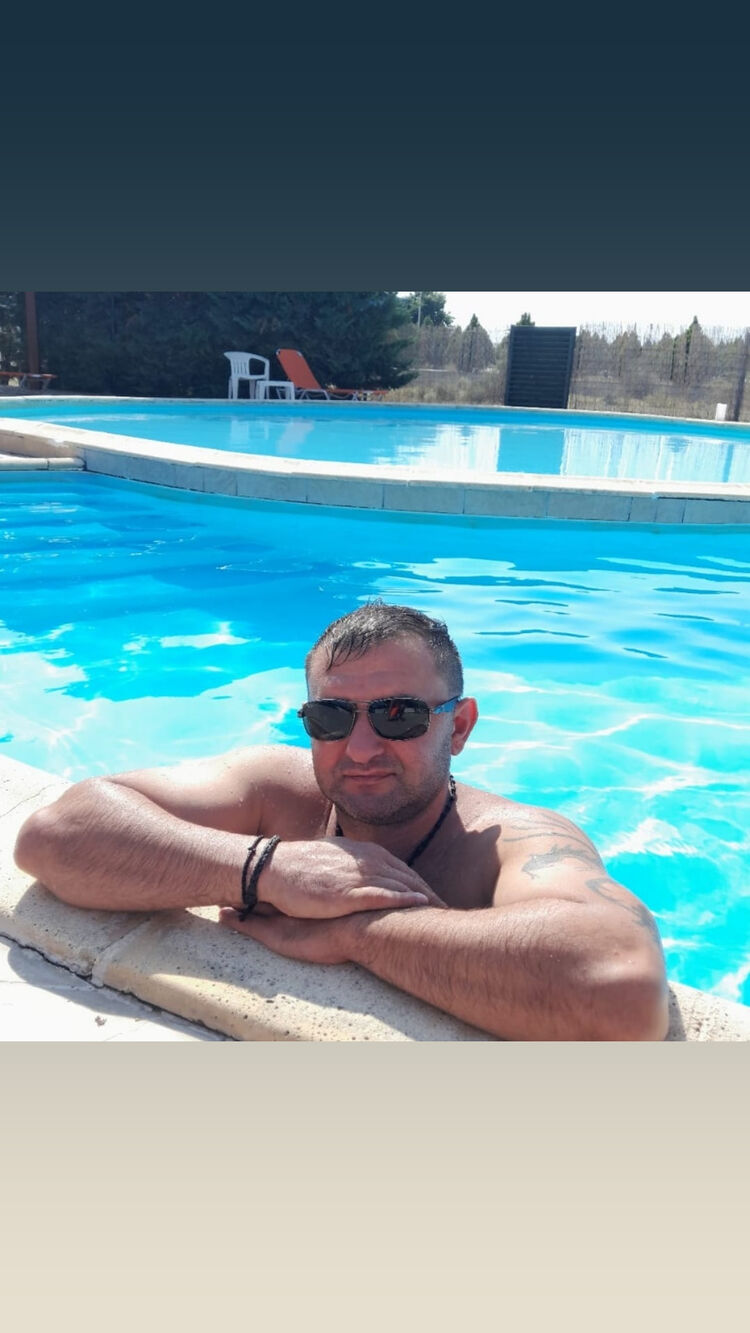  48349307  Michail, 45 ,    Sangerhausen