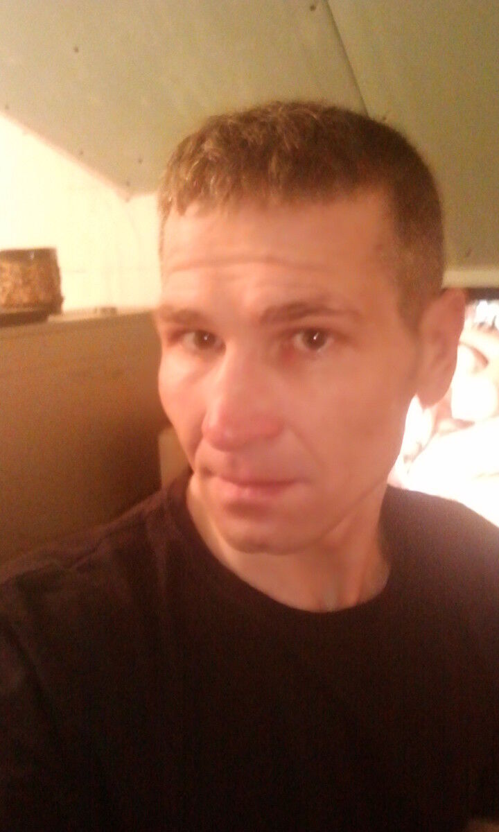  ,   Aleksandr, 49 ,   ,   , c 