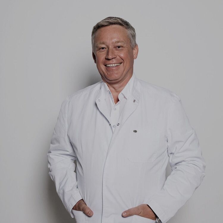  28289017  Alan Smith, 60 ,    Aalst