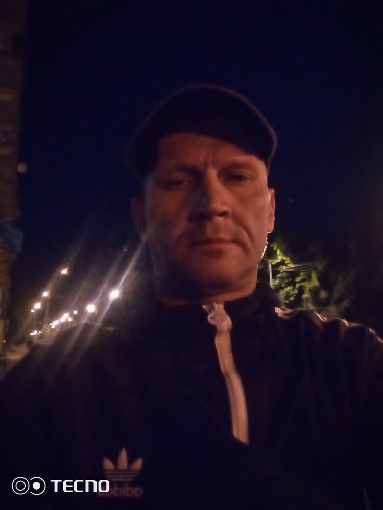  44067567  VALERA, 48 ,    