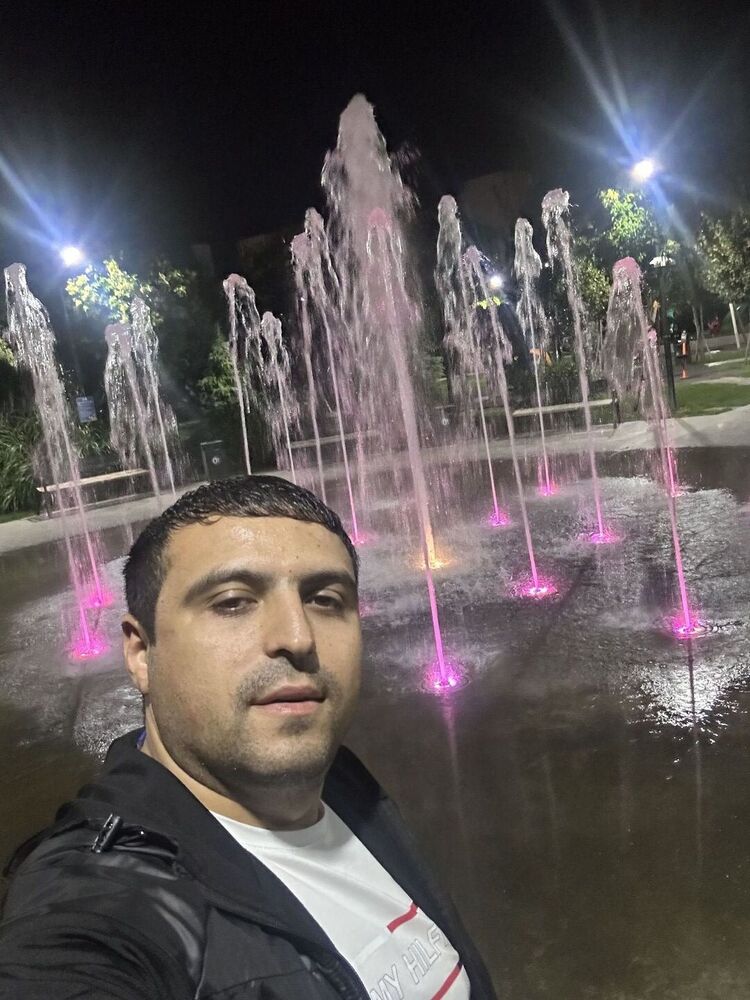  41026747  , 34 ,    