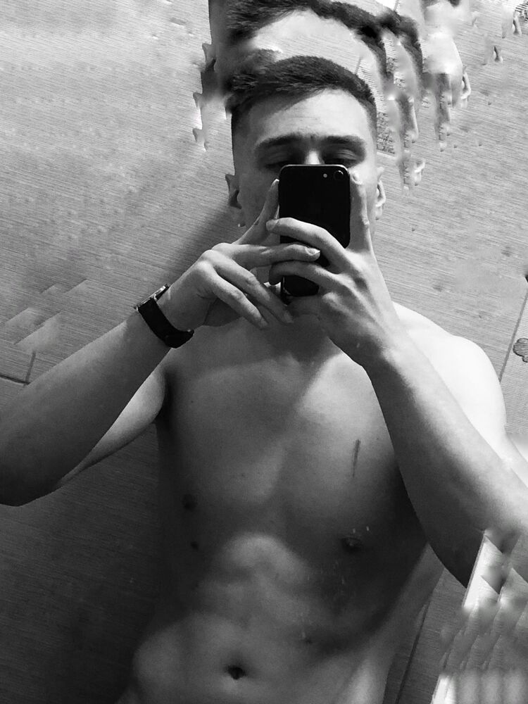  36033887  Andrey, 24 ,    