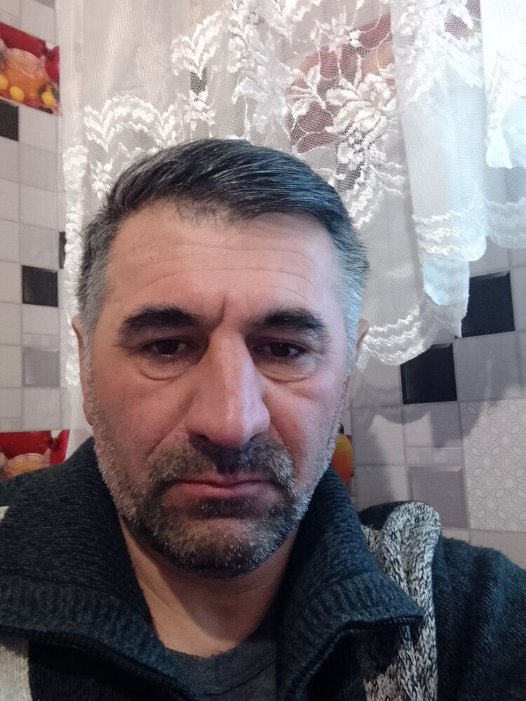  47163057  Alek, 45 ,    