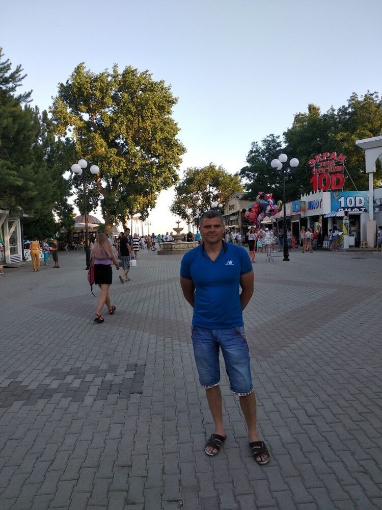  ,   Us, 41 ,     , c 
