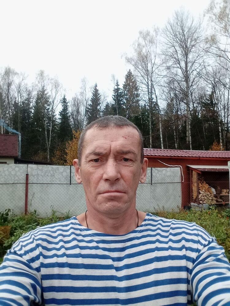  49484517  Pawel, 50 ,    